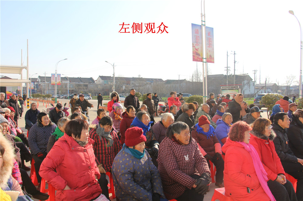 16、左侧观众.jpg