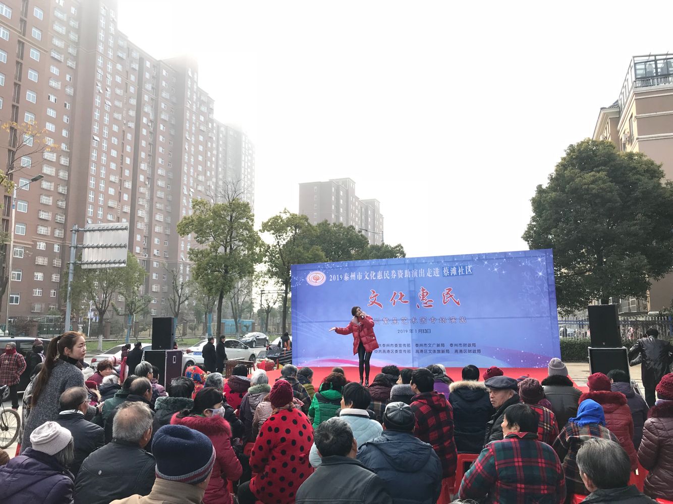 歌曲《风雨彩虹》.png