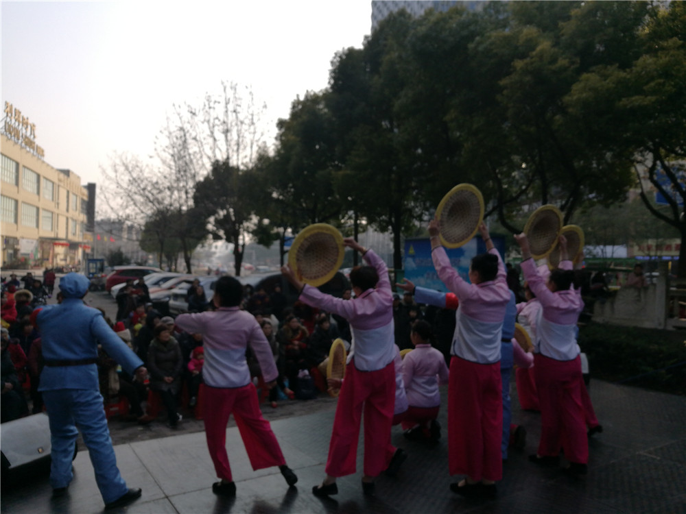 15、演出全景.jpg