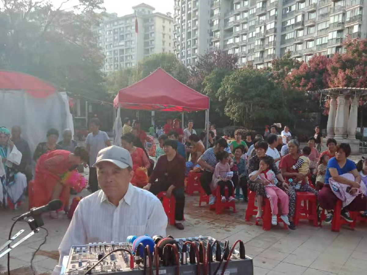 012观众照.jpg