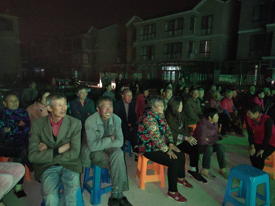 观众1.jpg