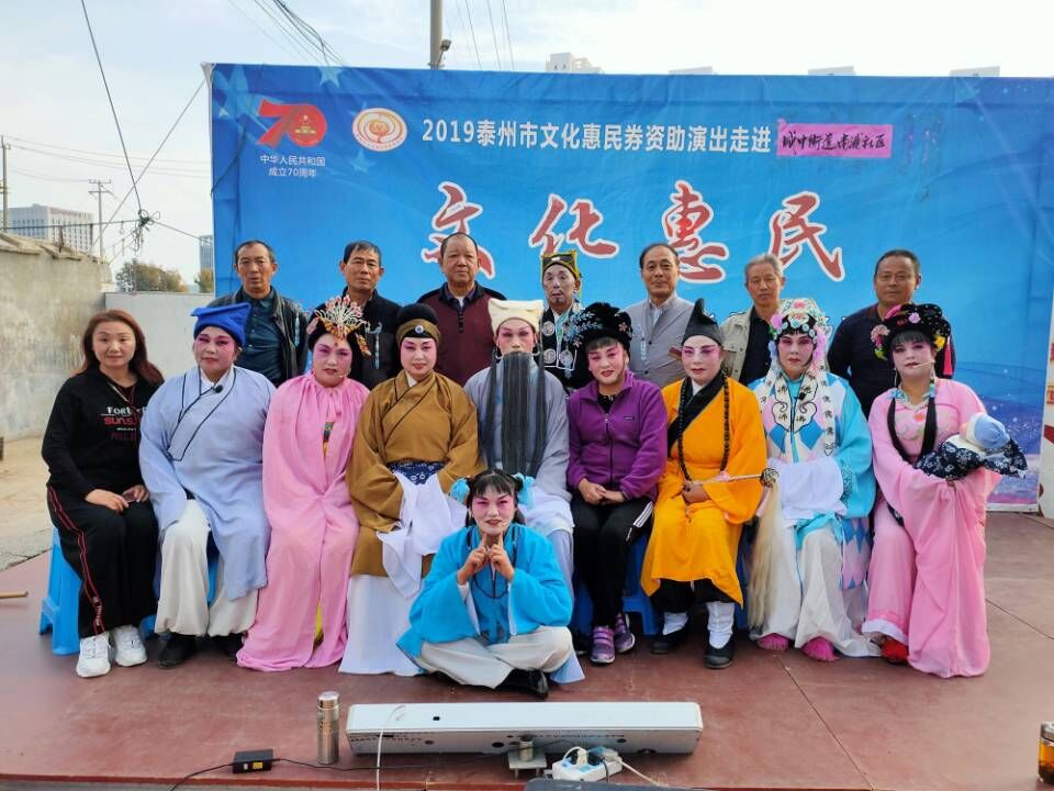 合影.jpg